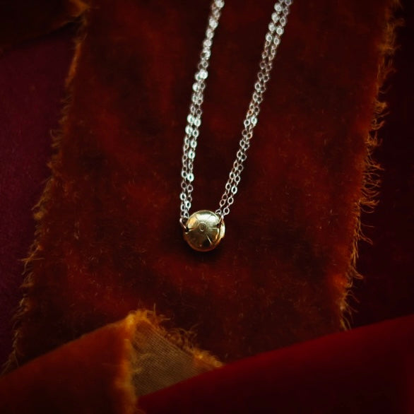 Newport Echo Rosette Necklace | Enduring Grandeur